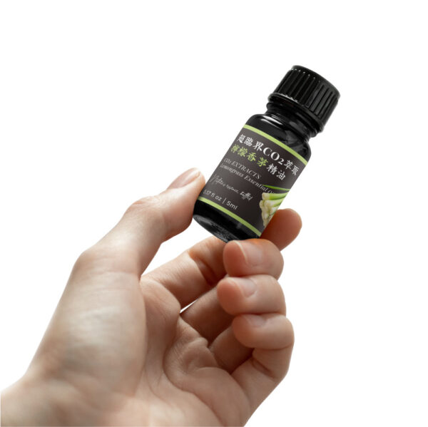 超臨界CO2萃取檸檬香茅精油：圖片 2
